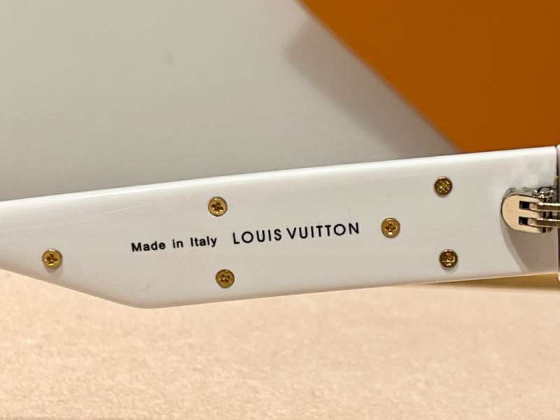 Picture of LV Sunglasses _SKUfw56720333fw